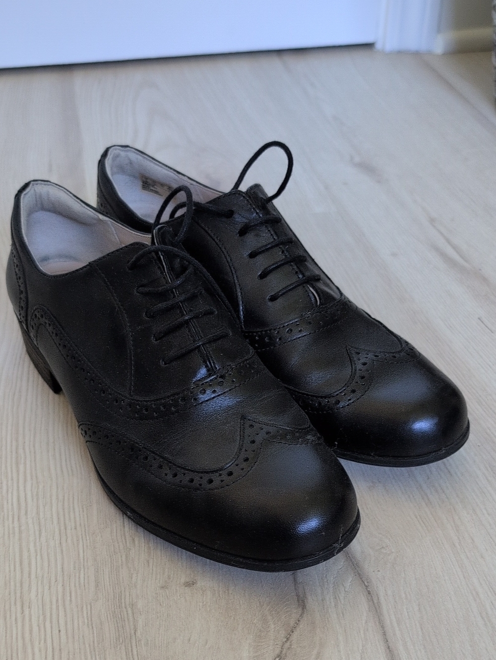 Clarks Women's Oxfords - Size 10.5